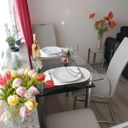 - Haus B, App 0b0411
