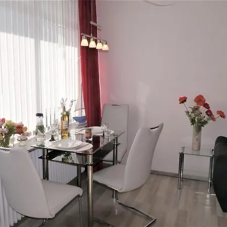 Apartment - Haus B, App 0b0411 *